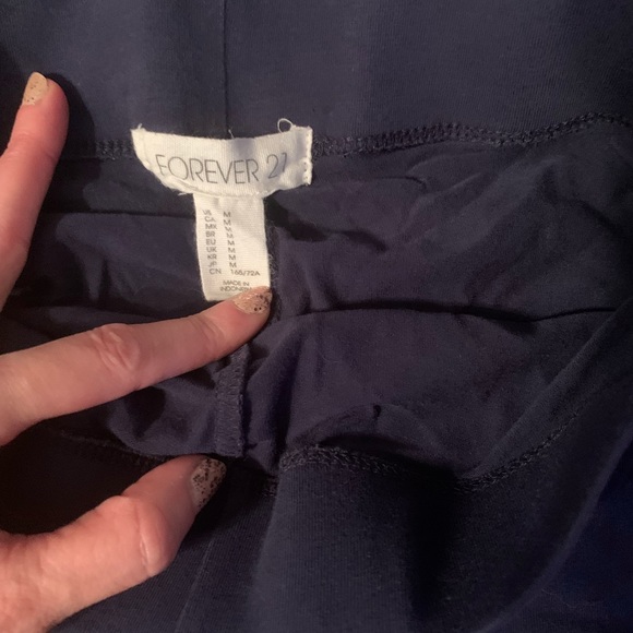 Forever 21 crop leggings - Picture 3 of 3